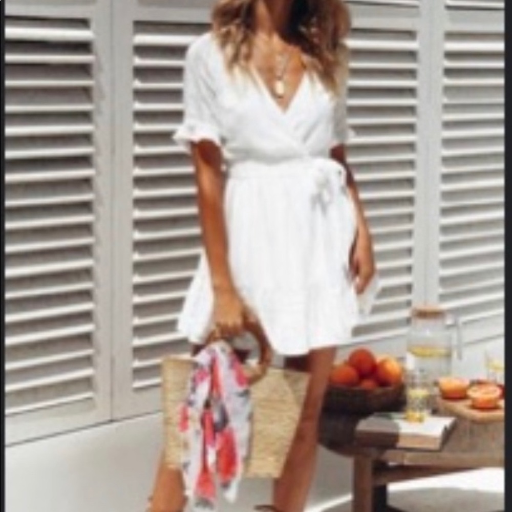 NWT White Hello Molly Mini Wrap dress